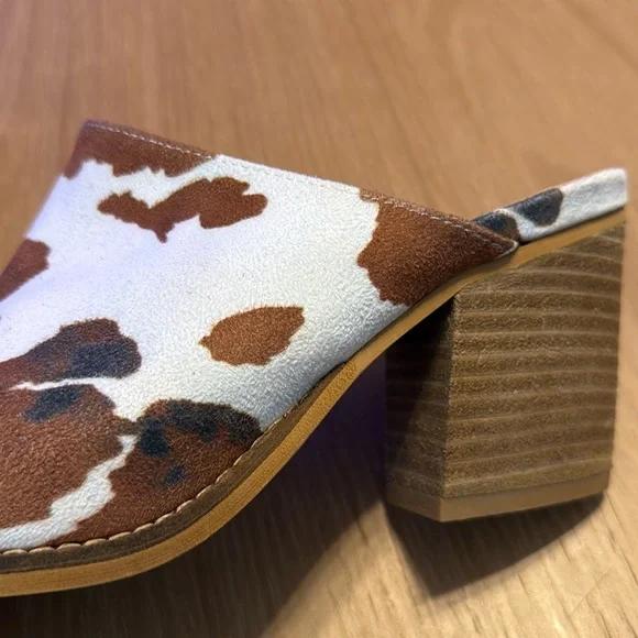 ARIDER GIRL Cow Print Mules Size 8 - Picture 7 of 11